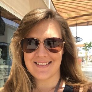 Meet your Posher, Danielle